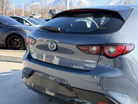 2023 Mazda Mazda3 Hatchback 2.5 S Carbon Edition