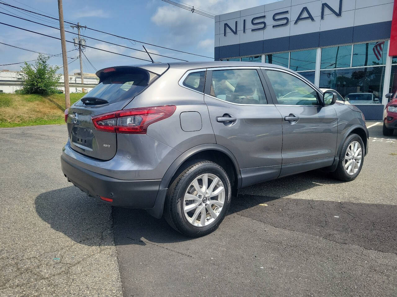 2021 Nissan Rogue Sport for sale at HILLTOP NISSAN in East Hanover, NJ