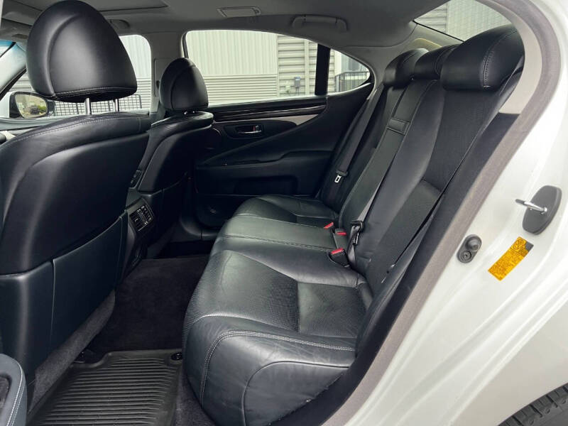 2014 Lexus LS 460