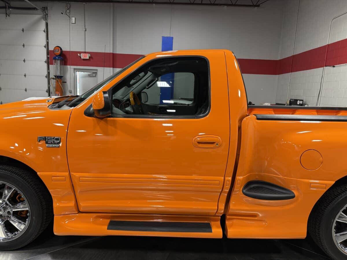 2003 Ford F-150 24