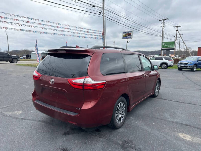 2019 Toyota Sienna