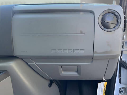 2024 Ford E-Series