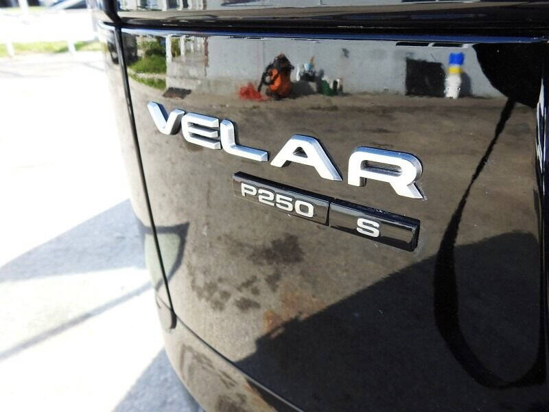 2020 Land Rover Range Rover Velar  - $39,900