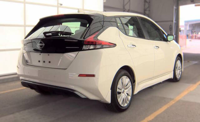 2025 Nissan LEAF S