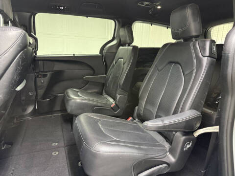 2019 Chrysler Pacifica Touring L Plus