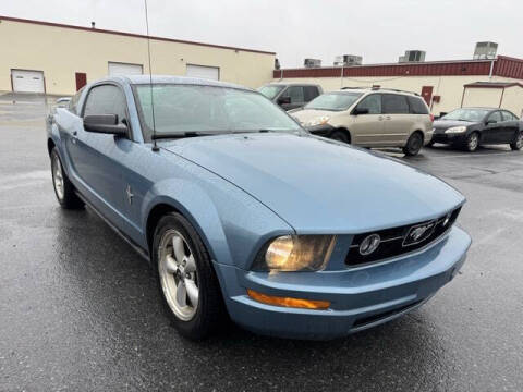 2008 Ford Mustang V6 Deluxe