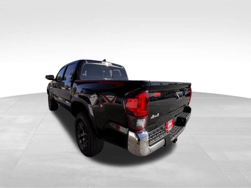 2023 Toyota Tacoma SR5 photo 11