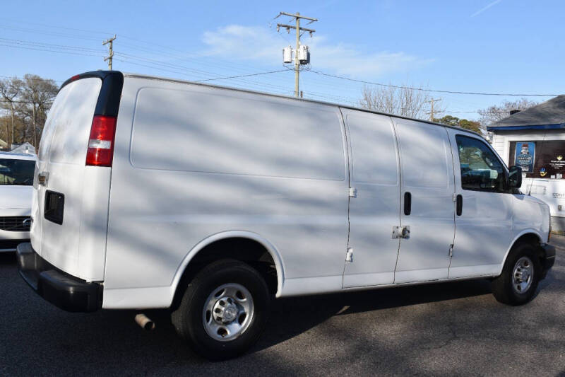 2018 Chevrolet Express 2500