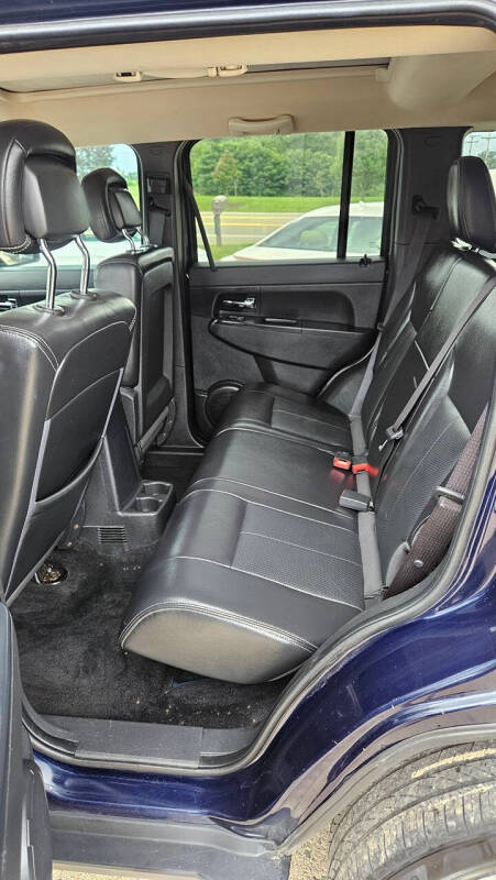 2012 Jeep Liberty Arctic