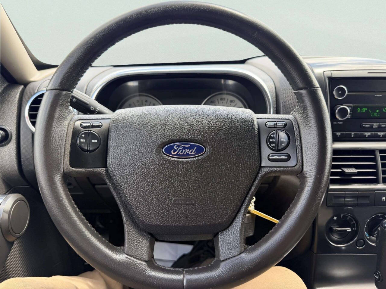 FordExplorer Sport Trac24