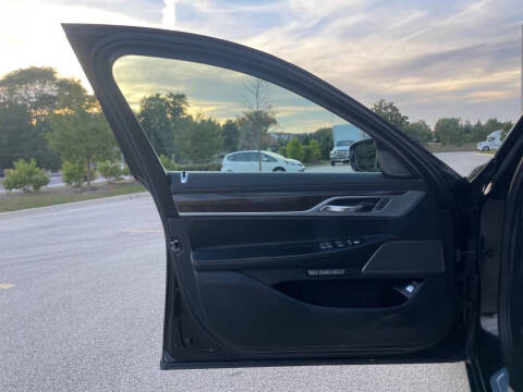 2017 BMW 7 Series 740i