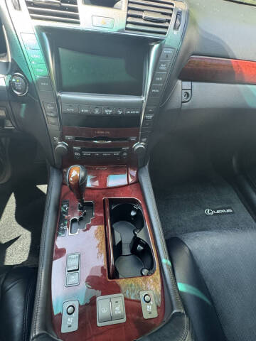 2008 Lexus LS 460
