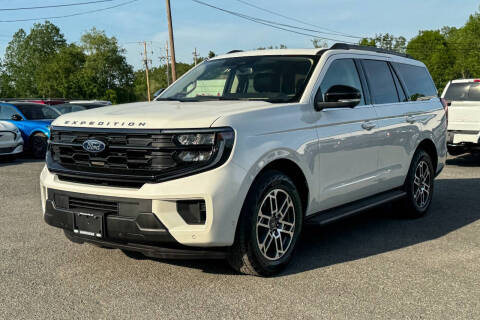 2025 Ford Expedition Active