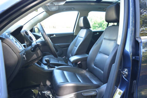 2011 Volkswagen Tiguan SEL