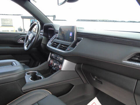 2023 GMC Yukon XL SLT