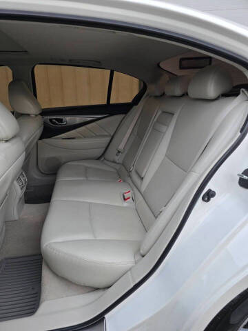 2015 Infiniti Q50 Premium