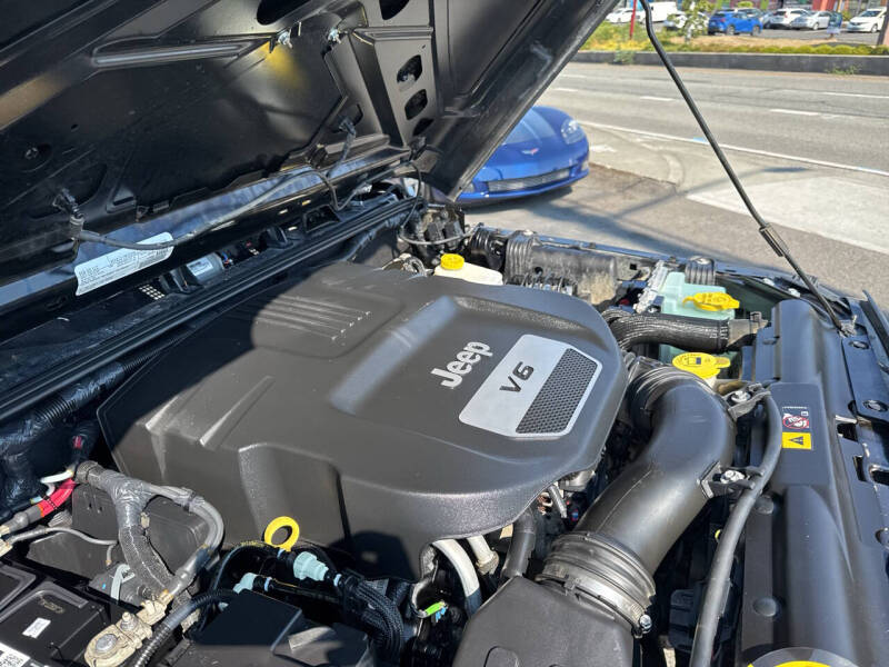 2017 Jeep Wrangler Sport