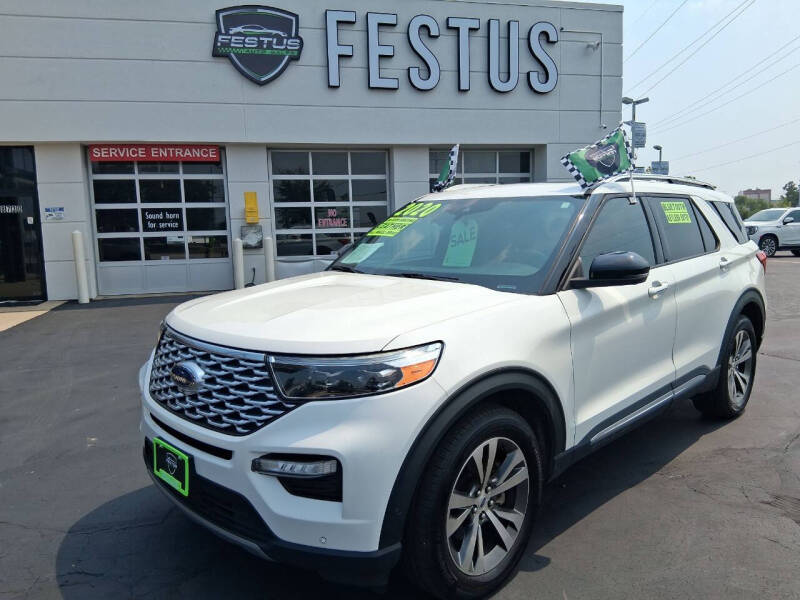 2020 Ford Explorer Platinum's photo