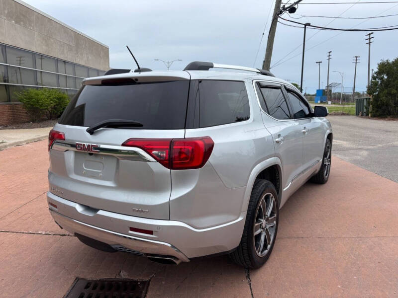 2017 GMC Acadia Denali