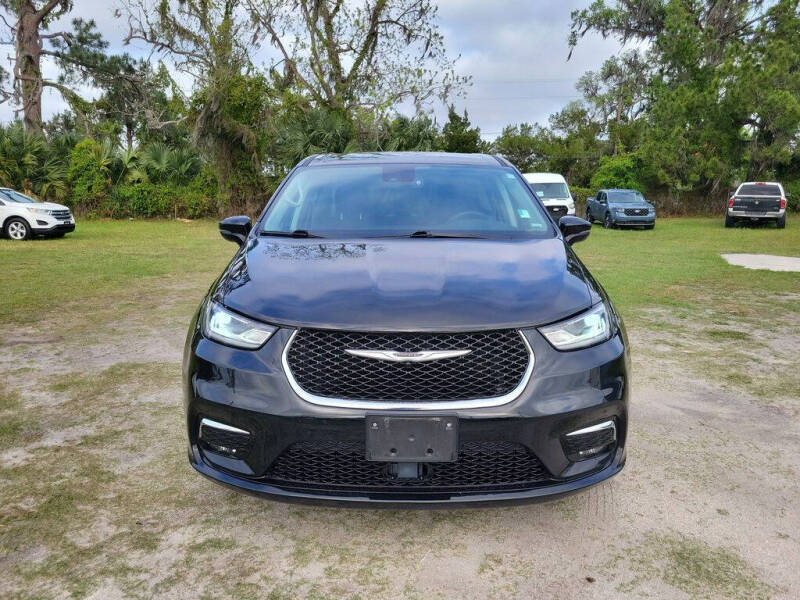 2024 Chrysler Pacifica Plug-In Hybrid Select