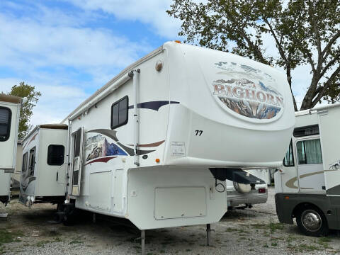 2008 Heartland Big Horn 3400RL for sale at Kentuckiana RV Wholesalers in Charlestown IN