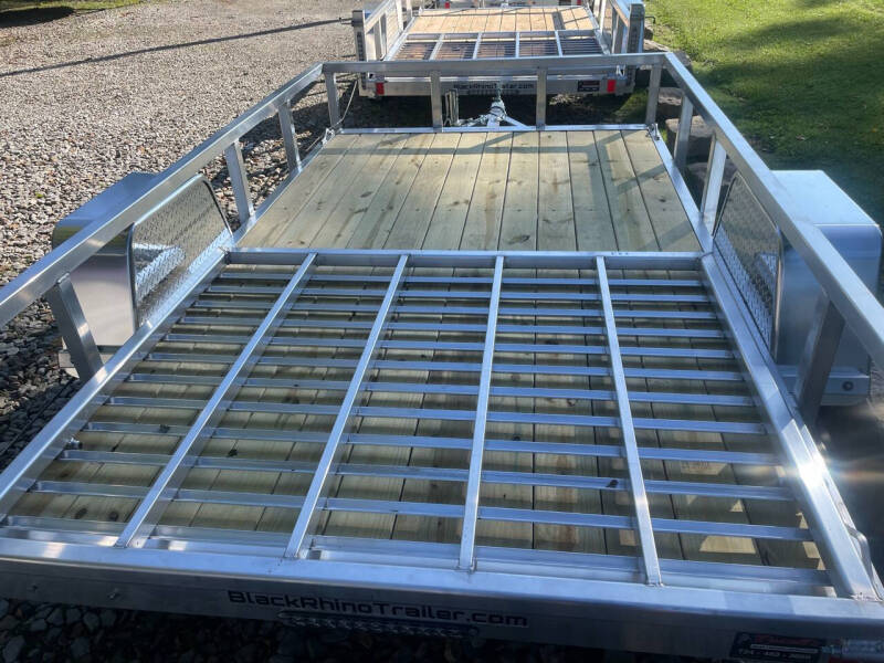 2025 Black Rhino EXS610