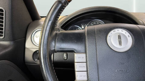 2008 Lincoln Mark LT