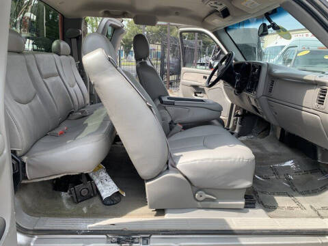 2003 GMC Sierra 2500HD