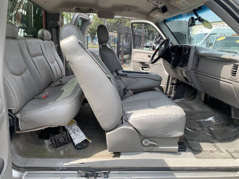 2003 GMC Sierra 2500HD