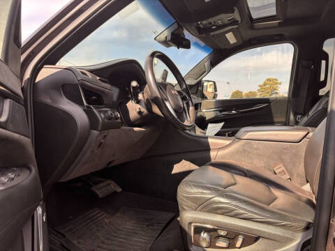 2017 Cadillac Escalade ESV Platinum