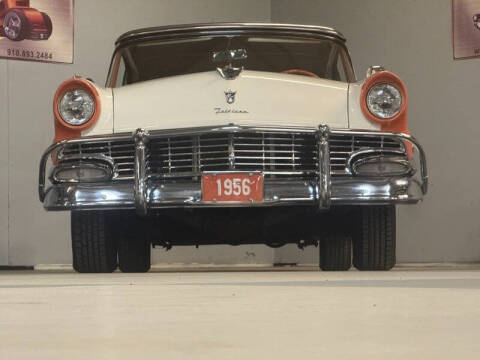 1956 Ford Sunliner