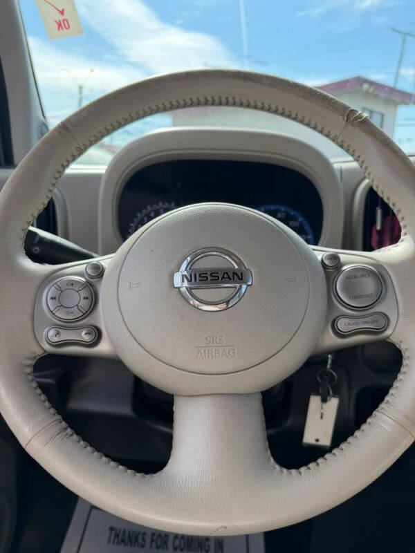 2011 Nissan cube