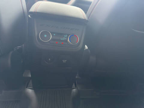 2025 Ford Explorer ST