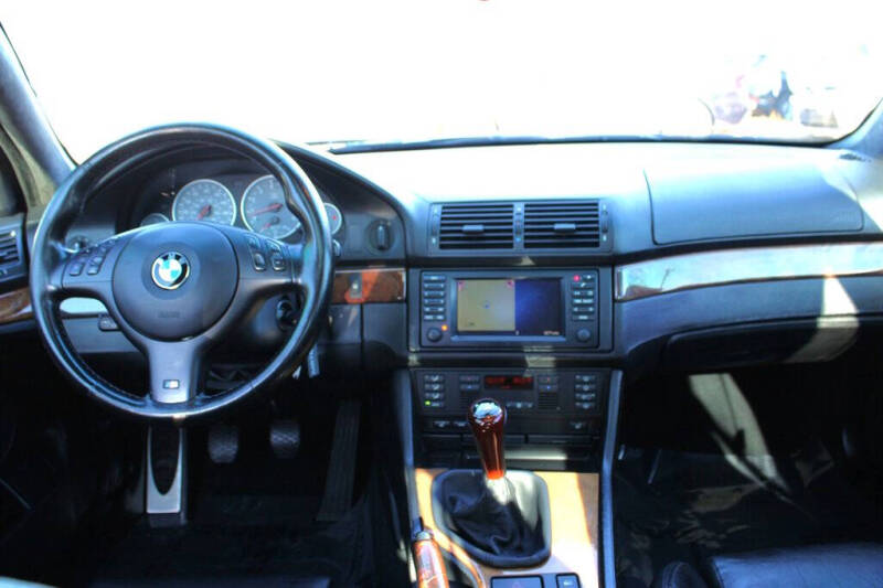 2001 BMW M5