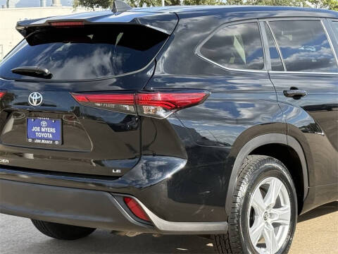 2023 Toyota Highlander LE