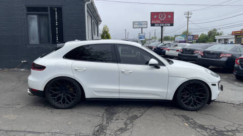 2017 Porsche Macan S