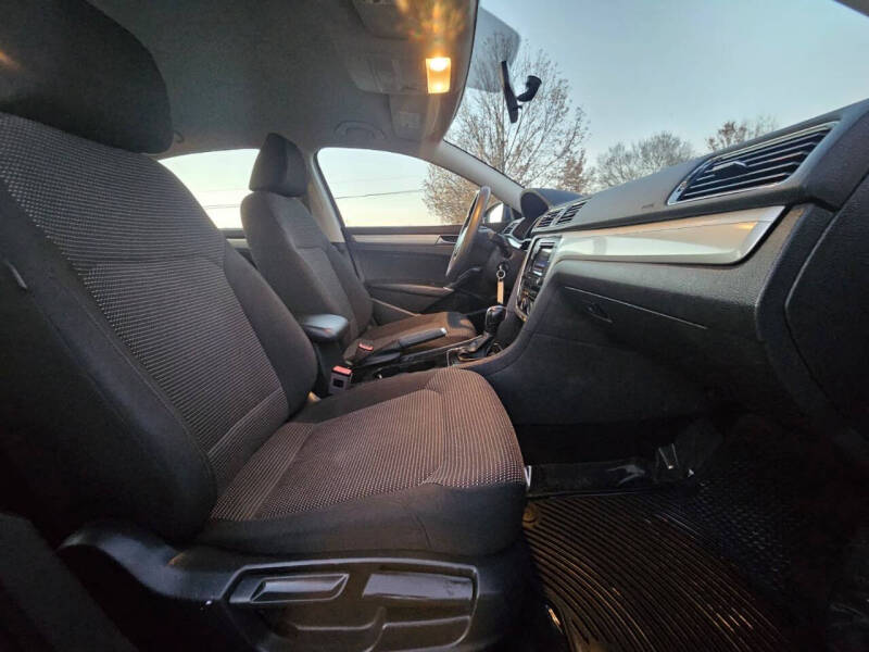 2017 Volkswagen Passat 1.8T S