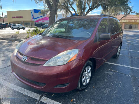 2007 Toyota Sienna for sale at Florida Prestige Collection in Saint Petersburg FL