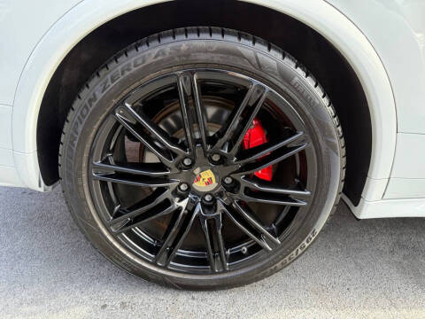 2017 Porsche Cayenne Turbo