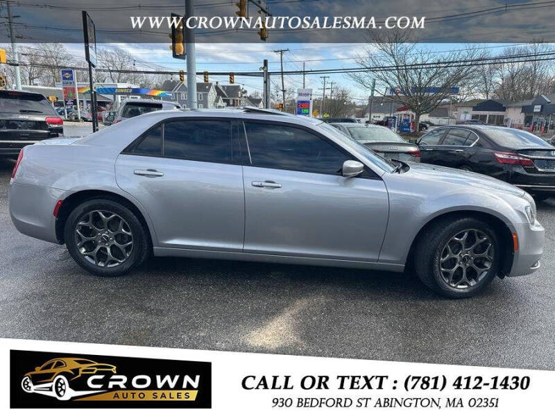 2017 Chrysler 300