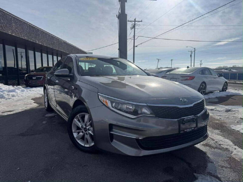 2016 Kia Optima LX's photo