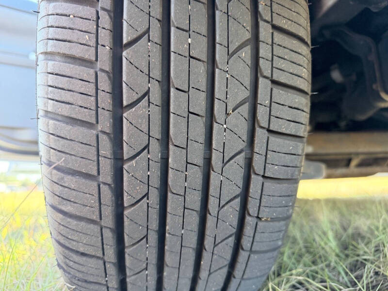 2013 Toyota Prius v Five