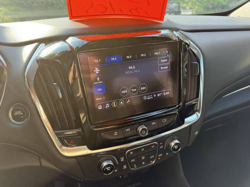 2023 Chevrolet Traverse LT Leather