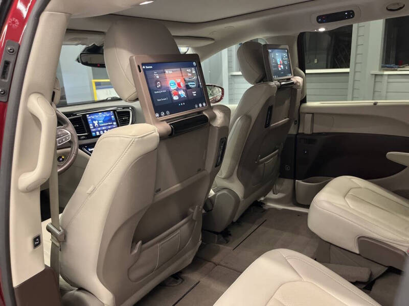 2020 Chrysler Pacifica Touring L Plus