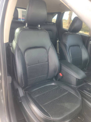 2020 Ford Escape SEL