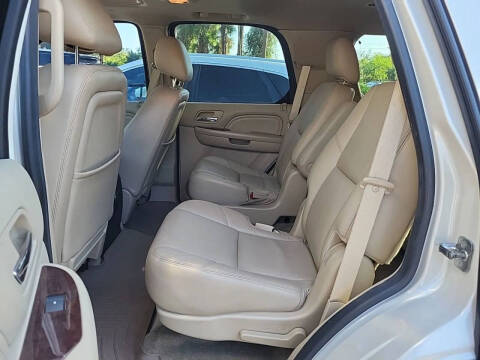 2012 Cadillac Escalade Luxury