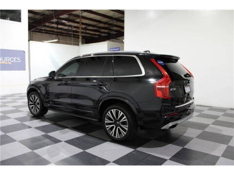 2021 Volvo XC90 T5 Momentum