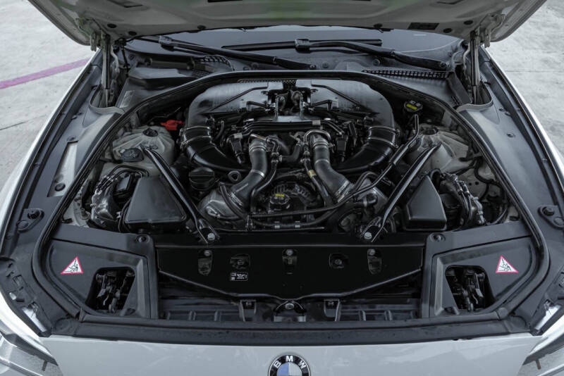 2016 BMW 5 Series 550i