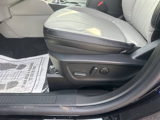 2026 Ford Escape Platinum