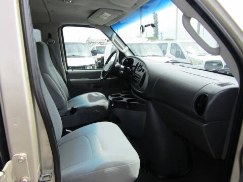 2008 Ford E-Series E-350 SD XLT